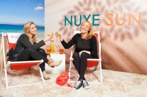 Guests @ Cocktail event Nuxe Guests avec Cocktail Mandarin Julep & champagne event Nuxe