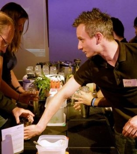 Stir it Up cocktail workshop for SD Worx