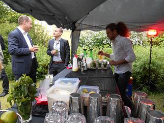 cocktail-stir-it-up-team-event-davidson-9